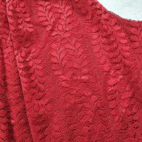 NWT Liz Claiborne Red Lace Sleeveless Bubble Hem Blouse Top Size L - Picture 10 of 11